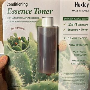 Huxley Conditioning Essence Toner